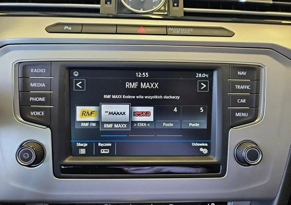 Volkswagen Passat cena 55900 przebieg: 157350, rok produkcji 2016 z Brok małe 631